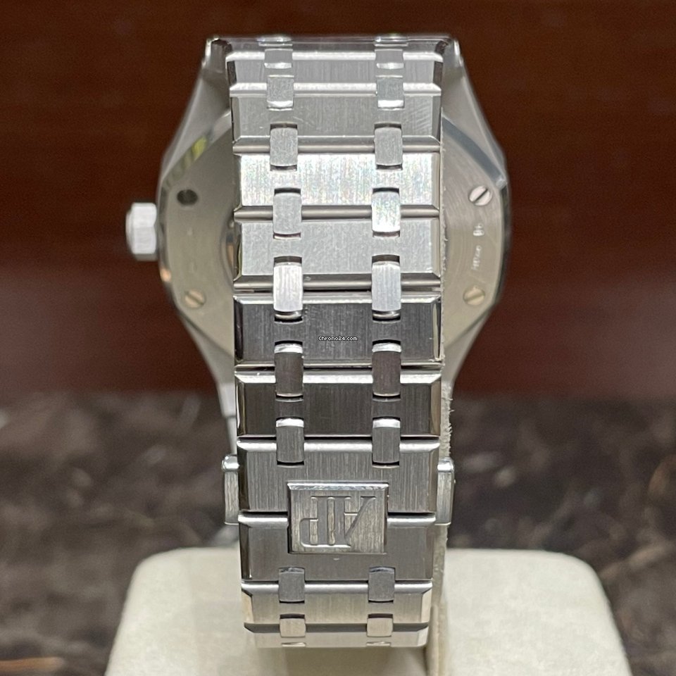 IMG_9081 Audemars Piguet Royal Oak Mens watch Unisex Automatic White gold 15412BC.ZZ.1220BC.01 Replica 5