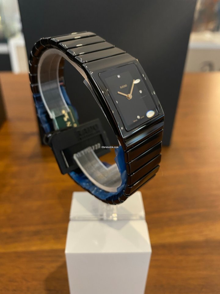 Rado Ceramica Womens watch Quartz Ceramic R21702722 Replica 5