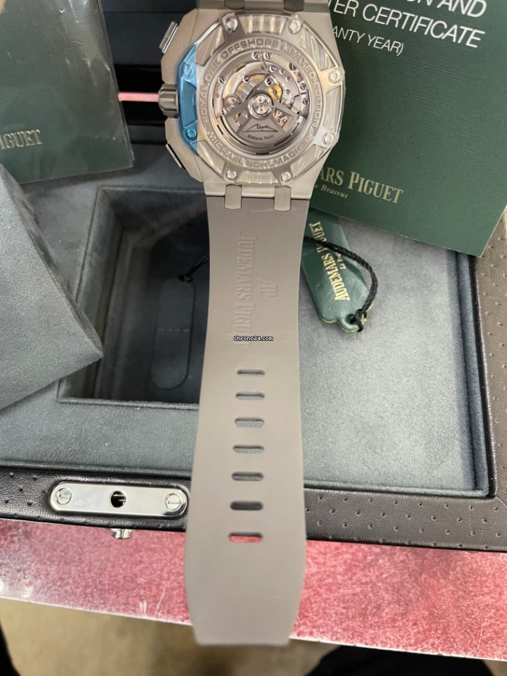 IMG_9081 Audemars Piguet Royal Oak Offshore Chronograph Mens watch Unisex Automatic Titanium 26568IM.OO.A004CA.01 Replica 5