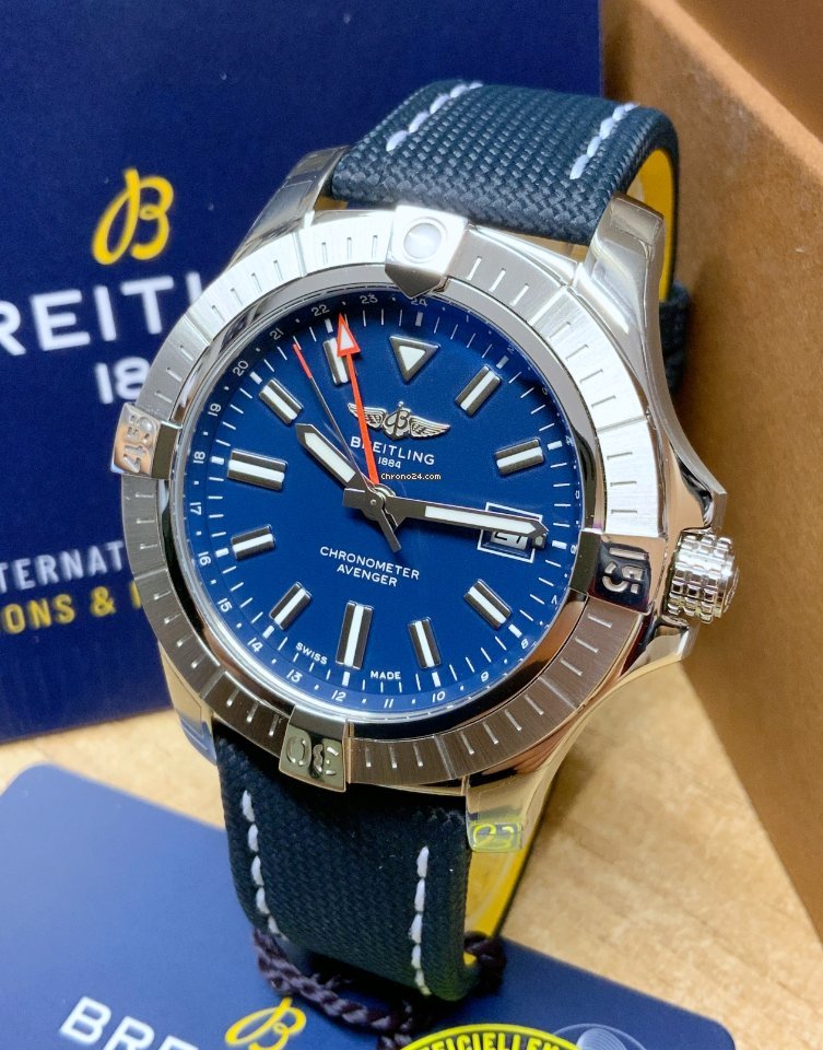 IMG_9081 Breitling Avenger Mens watch Unisex Automatic Steel A32395101C1X1 Replica 5