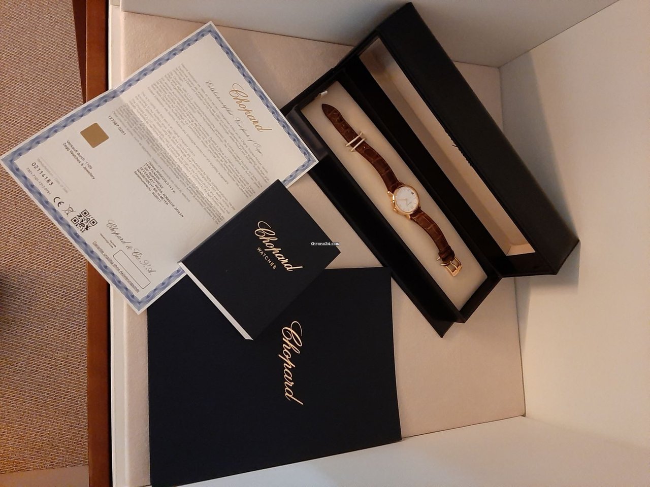 IMG_9081 Chopard Classic Womens watch Quartz Rose gold 127387-5201 Replica 5