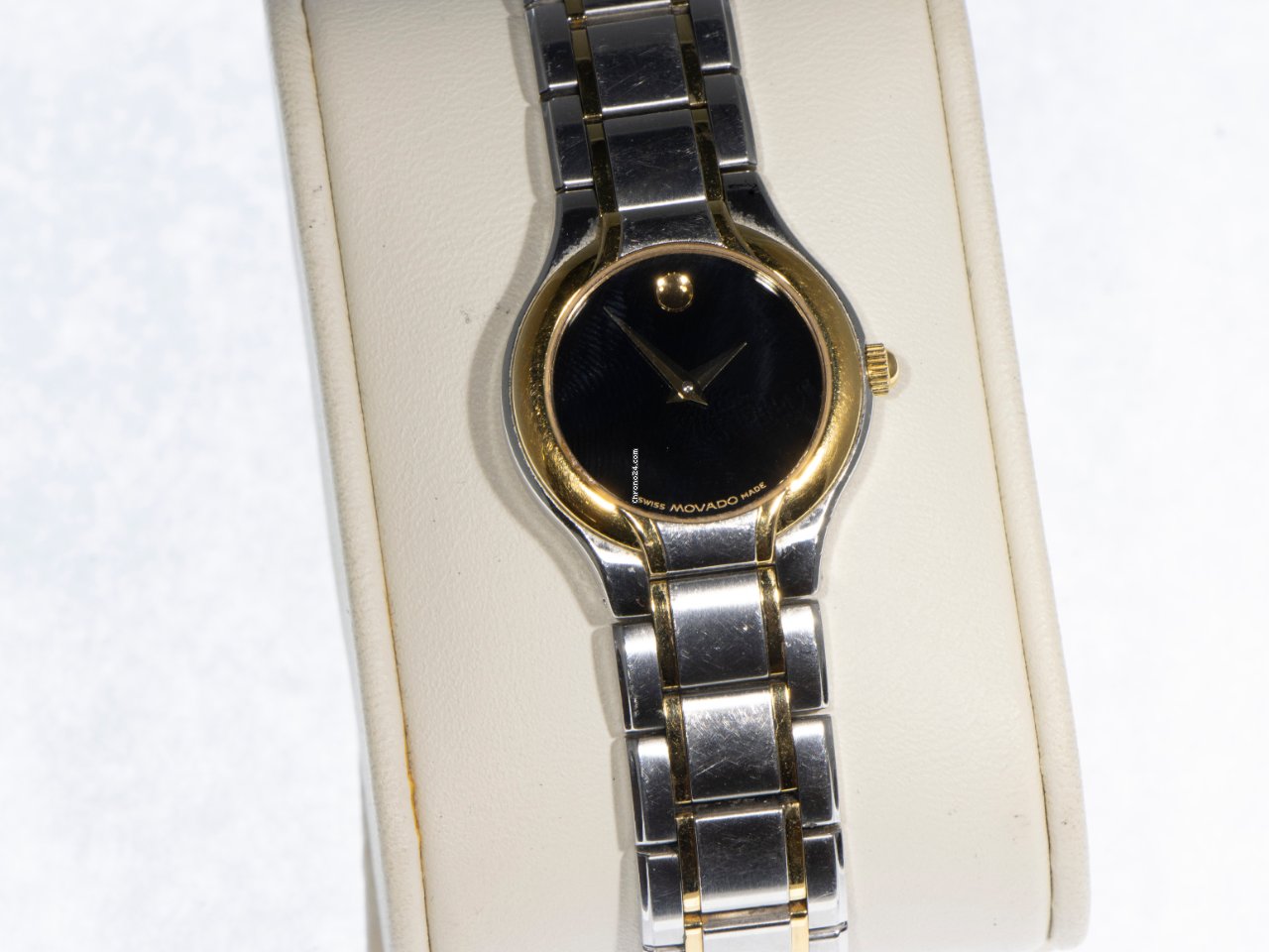 Movado Vizio Womens watch Quartz Gold Steel 4736250 Replica 5