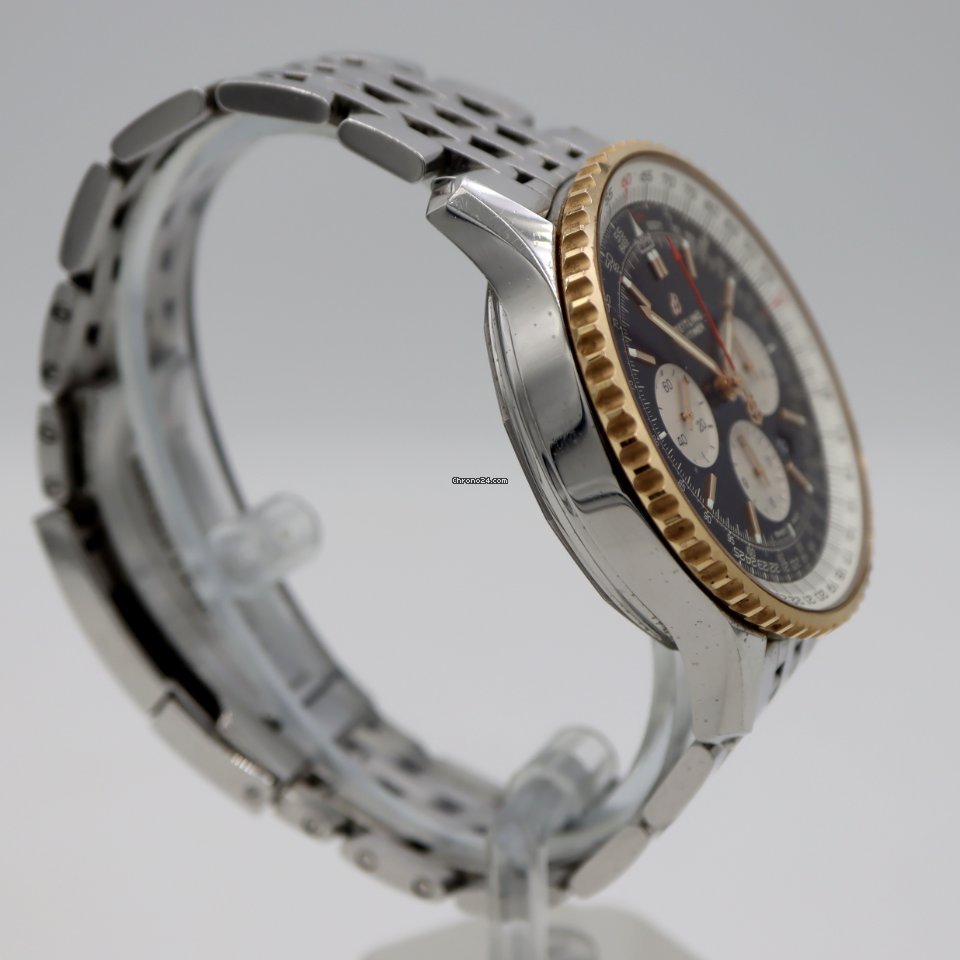 Breitling Navitimer 01 (46 MM) Mens watch Unisex Automatic Gold Steel UB0127211B1A1 Replica 5