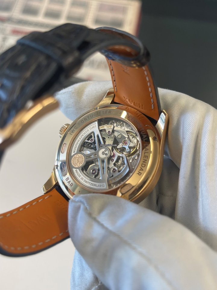 IWC Portuguese Perpetual Calendar Mens watch Unisex Automatic Rose gold IW344205 Replica 5