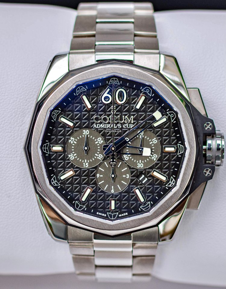 IMG_9081 Corum Mens watch Unisex Automatic Titanium 132.201.04 V200 AN10 Replica 5