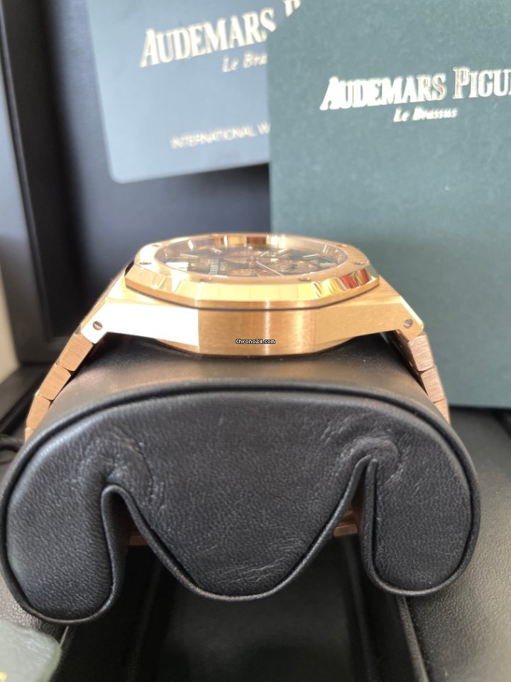 Audemars Piguet Royal Oak Chronograph Mens watch Unisex Automatic Rose gold 26331OR.OO.1220OR.02 Replica 5