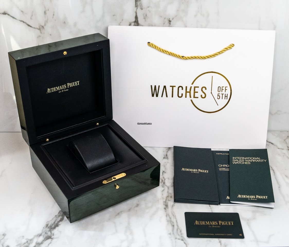 IMG_9081 Audemars Piguet Code 11.59 Mens watch Unisex Automatic White gold 26396BC.OO.D002CR.01 Replica 5