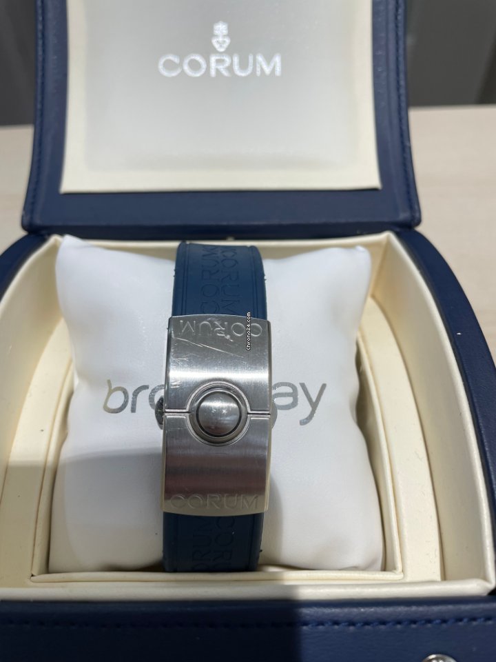 IMG_9081 Corum Bubble Mens watch Unisex Automatic Steel 285190.20 Replica 5