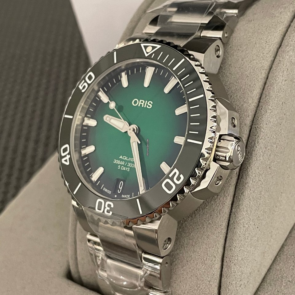 Oris Aquis Date Mens watch Unisex Automatic Steel 01 400 7769 4157 07 8 22 09PEB Replica 5