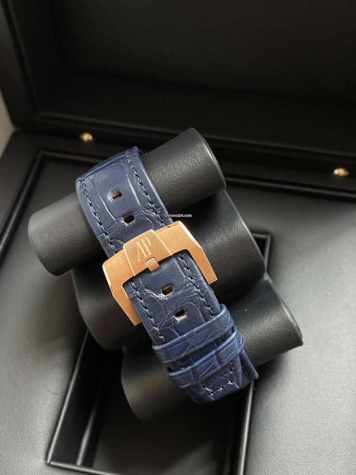 IMG_9081 Audemars Piguet Code 11.59 Mens watch Unisex Automatic Rose gold 26393OR.OO.A321CR.01 Replica 5