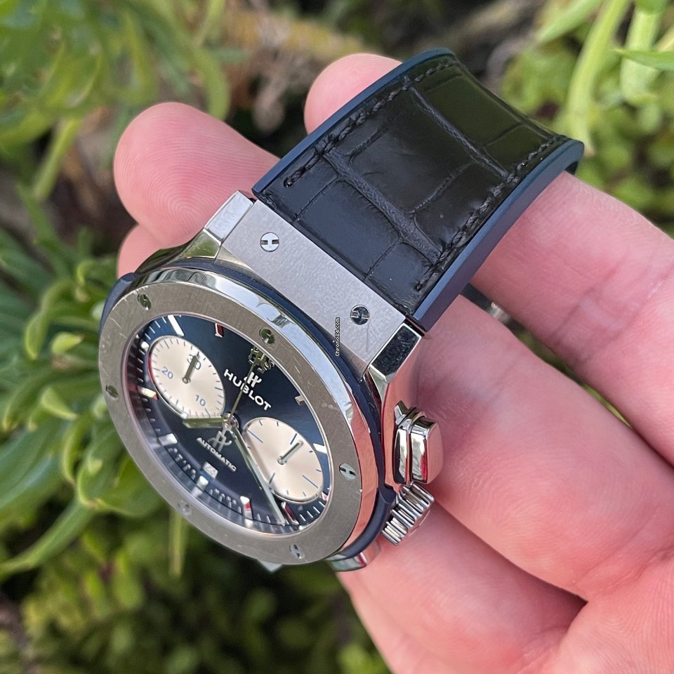 IMG_9081 Hublot Classic Fusion Chronograph Mens watch Unisex Automatic Titanium 521.NX.7119.LR.CFC16 Replica 5