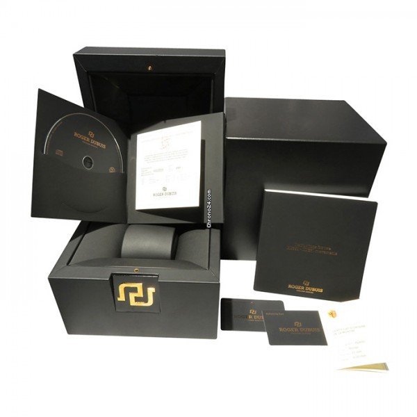IMG_9081 Roger Dubuis La Monegasque Automatic Rose gold RDDBMG0011 Replica 5