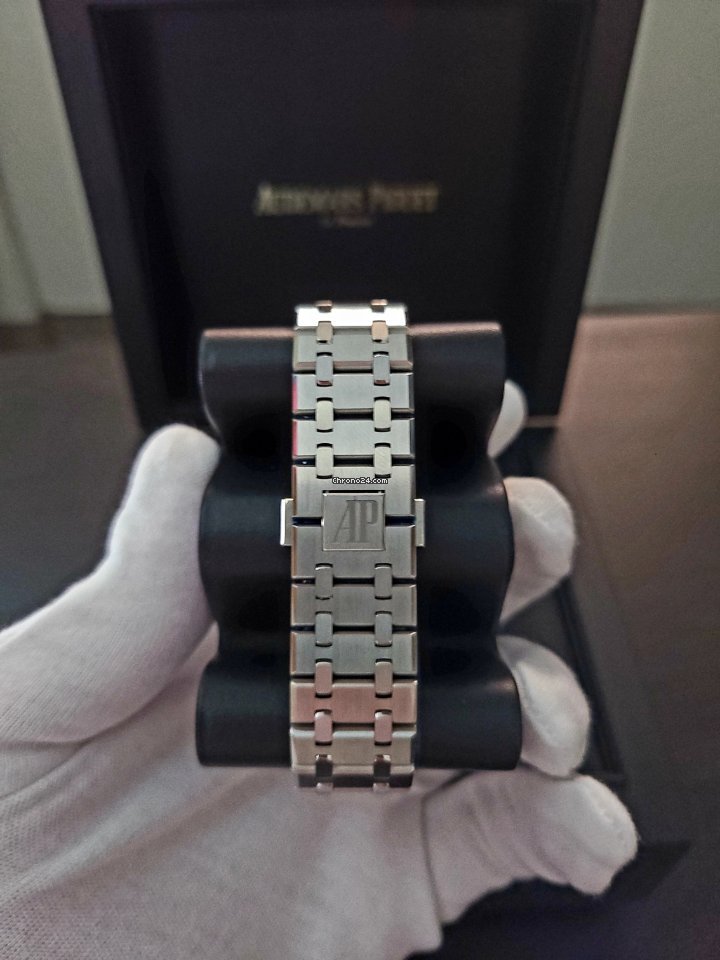 IMG_9081 Audemars Piguet Royal Oak Mens watch Unisex Automatic Steel 15500ST.OO.1220ST.04 Replica 5