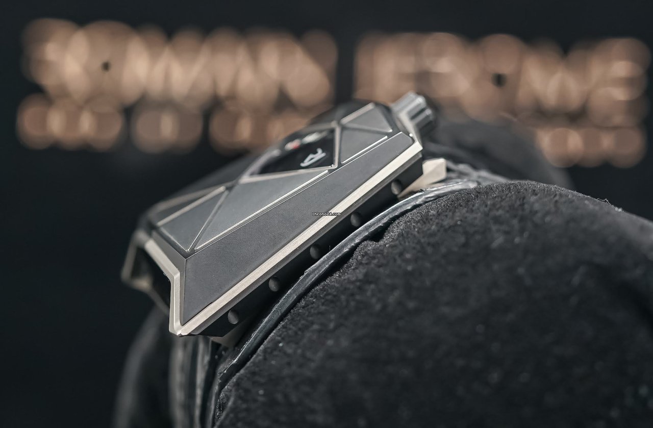 IMG_9081 Romain Jerome Moon-DNA Mens watch Unisex Automatic Carbon RJ.M.AU.SC.003.01 Replica 5