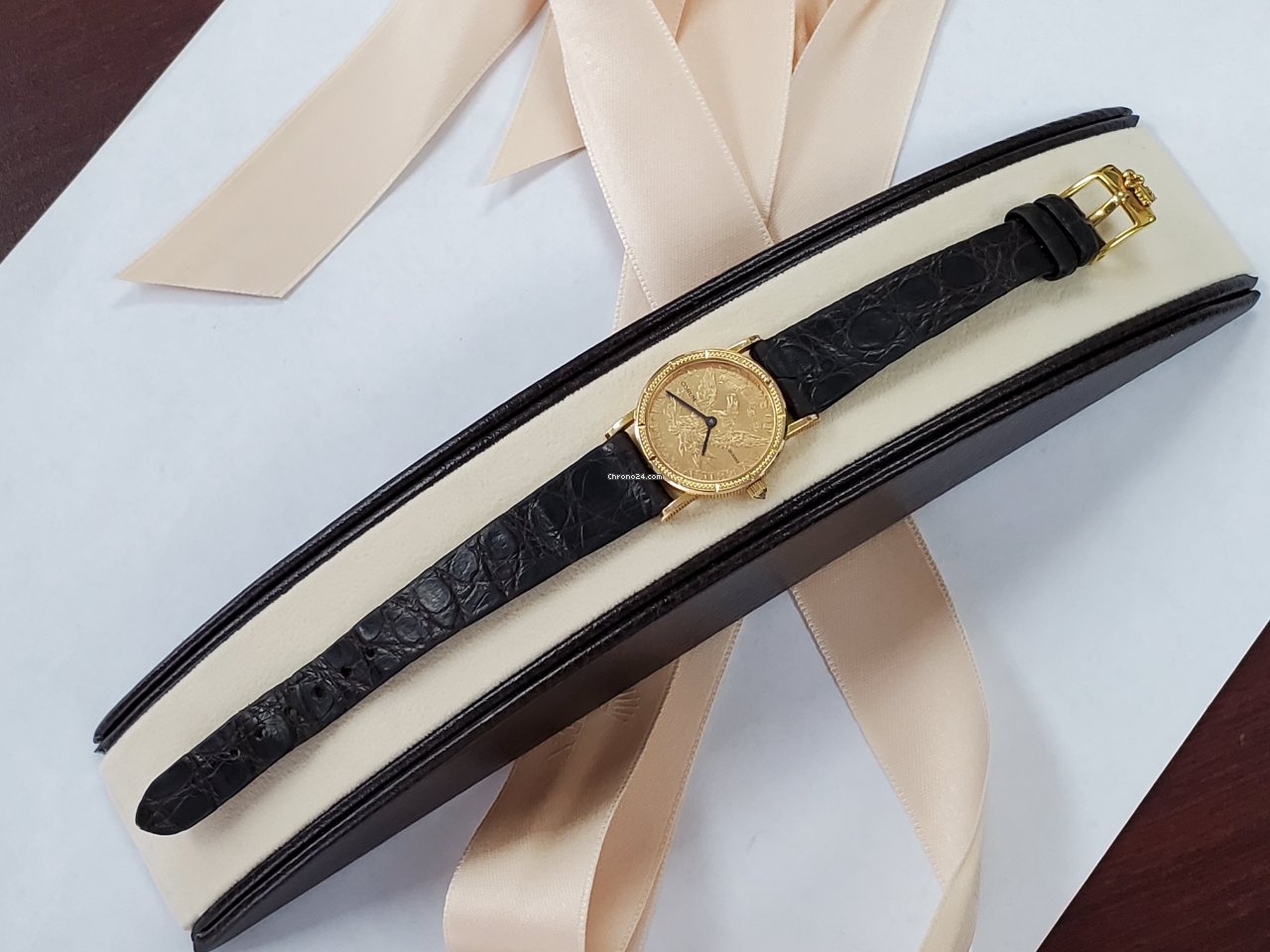 IMG_9081 Corum Coin Watch Womens watch Manual winding Yellow gold 293.645.56 0001 MU51 Replica 5