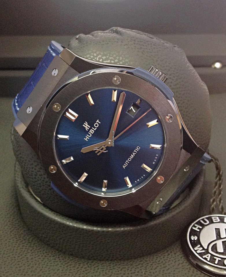 IMG_9081 Hublot Classic Fusion Blue Mens watch Unisex Automatic Ceramic 511.CM.7170.LR Replica 5