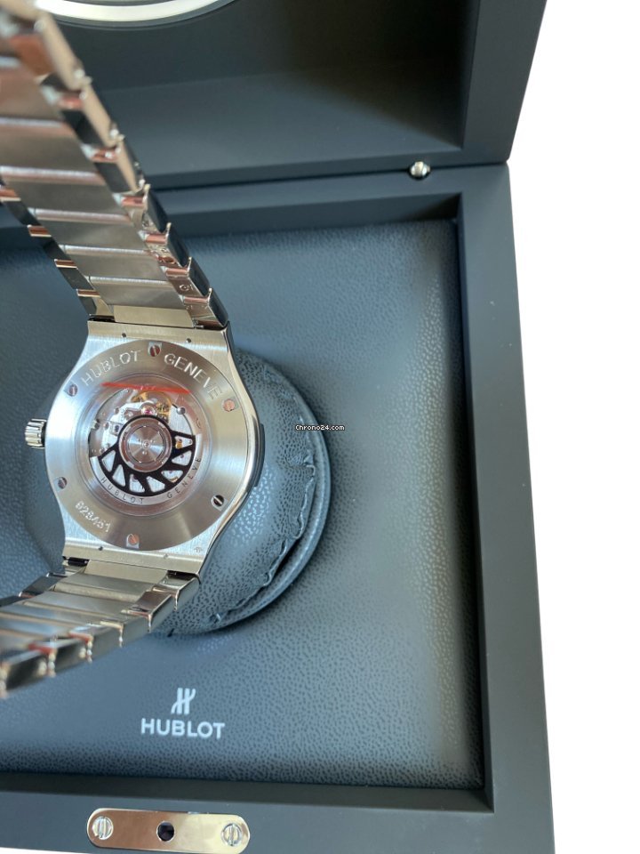 IMG_9081 Hublot Classic Fusion 45, 42, 38, 33 mm Mens watch Unisex Automatic Titanium 511.NX.1170.NX Replica 5