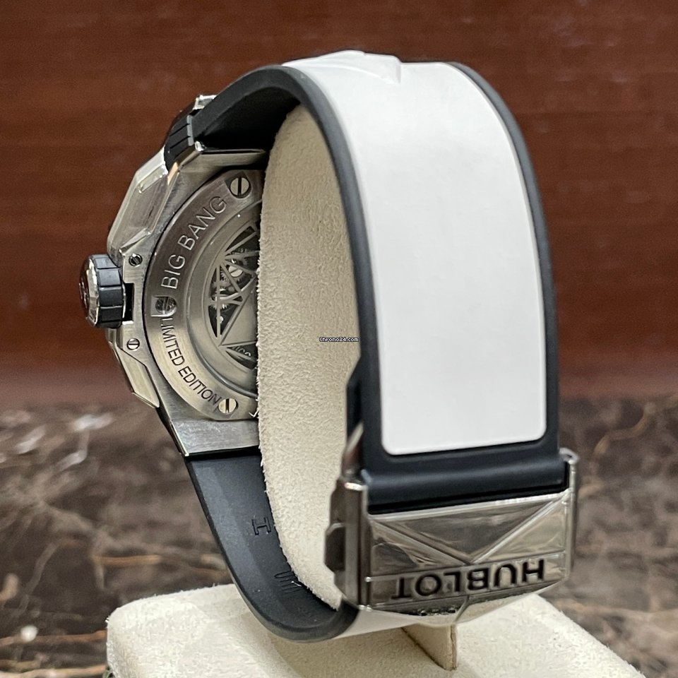 IMG_9081 Hublot Big Bang Sang Bleu Mens watch Unisex Titanium 418.NX.2001.RX.MXM20 Replica 5