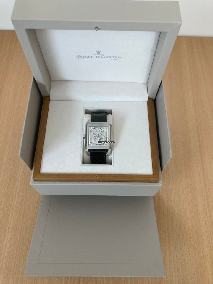 IMG_9081 Jaeger-LeCoultre Reverso Squadra Hometime Mens watch Unisex Automatic Steel Q7008420 Replica 5