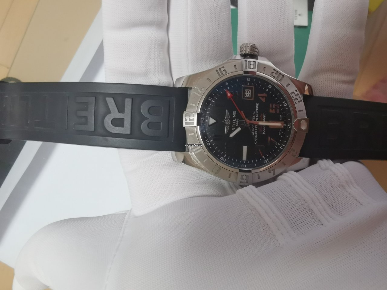 IMG_9081 Breitling Avenger II GMT Mens watch Unisex Automatic Steel A3239011.BC34.152S.A20S.1 Replica 5