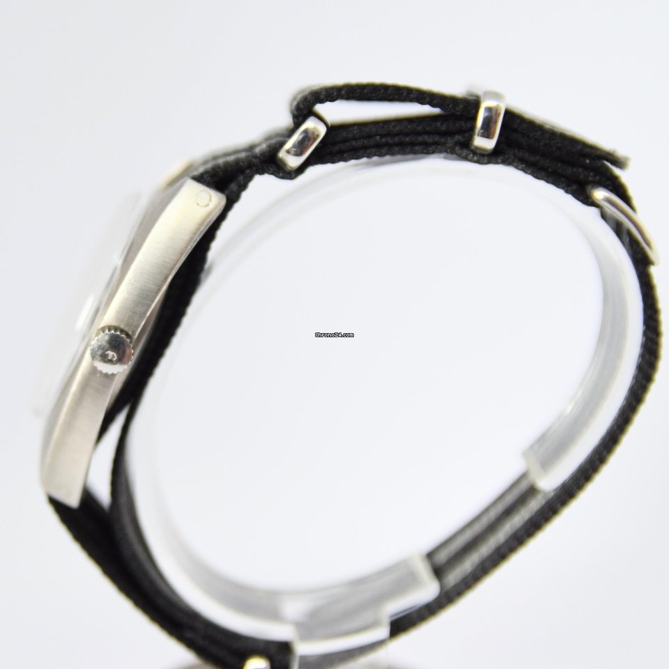 Hamilton Mens watch Unisex Manual winding Steel W10 Replica 5