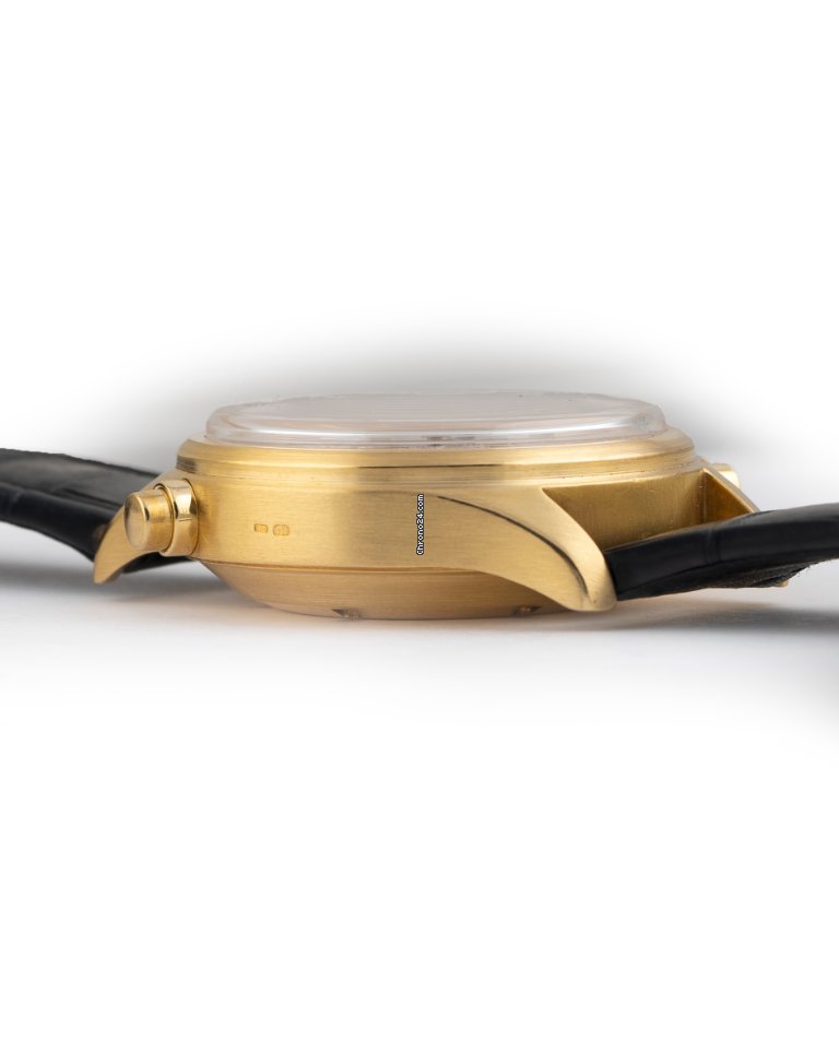 IMG_9081 IWC Pilot Double Chronograph Mens watch Unisex Automatic Yellow gold IW3711 Replica 5