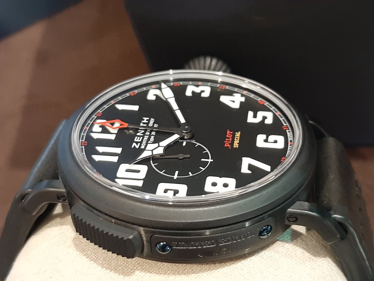 IMG_9081 Zenith Pilot Type 20 GMT Mens watch Unisex Automatic Titanium 96.2430.693 21.C703 Replica 5