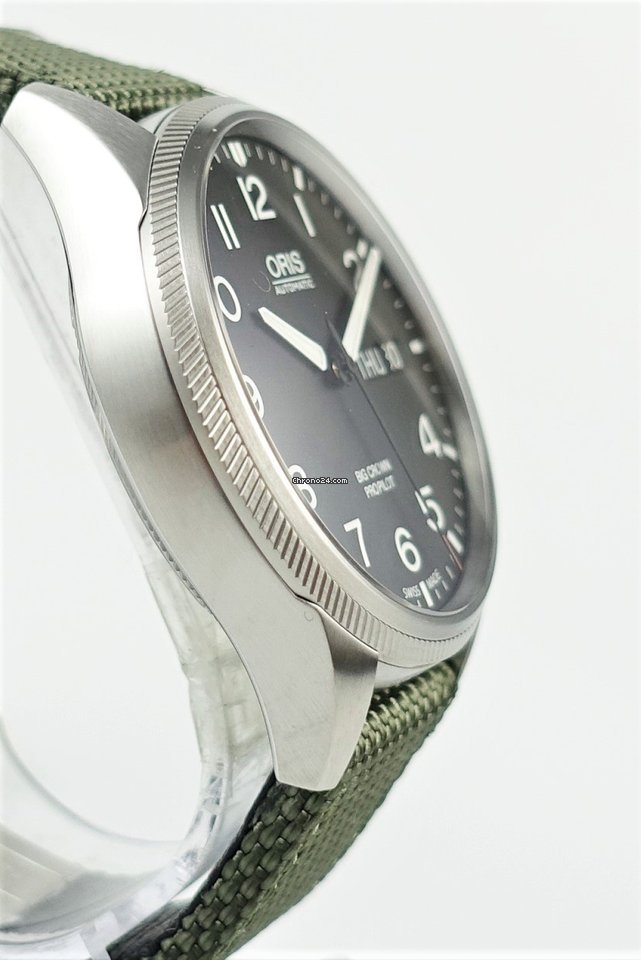 IMG_9081 Oris Big Crown ProPilot Day Date Mens watch Unisex Automatic Steel 01 752 7698 4164 Replica 5