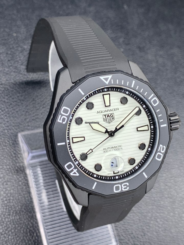 IMG_9081 TAG Heuer Aquaracer 300M Mens watch Unisex Automatic Steel WBP201D.FT6197 Replica 5