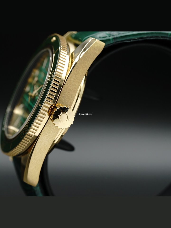 IMG_9081 Omega Seamaster Mens watch Unisex Automatic Yellow gold 234.63.41.21.99.001 Replica 5