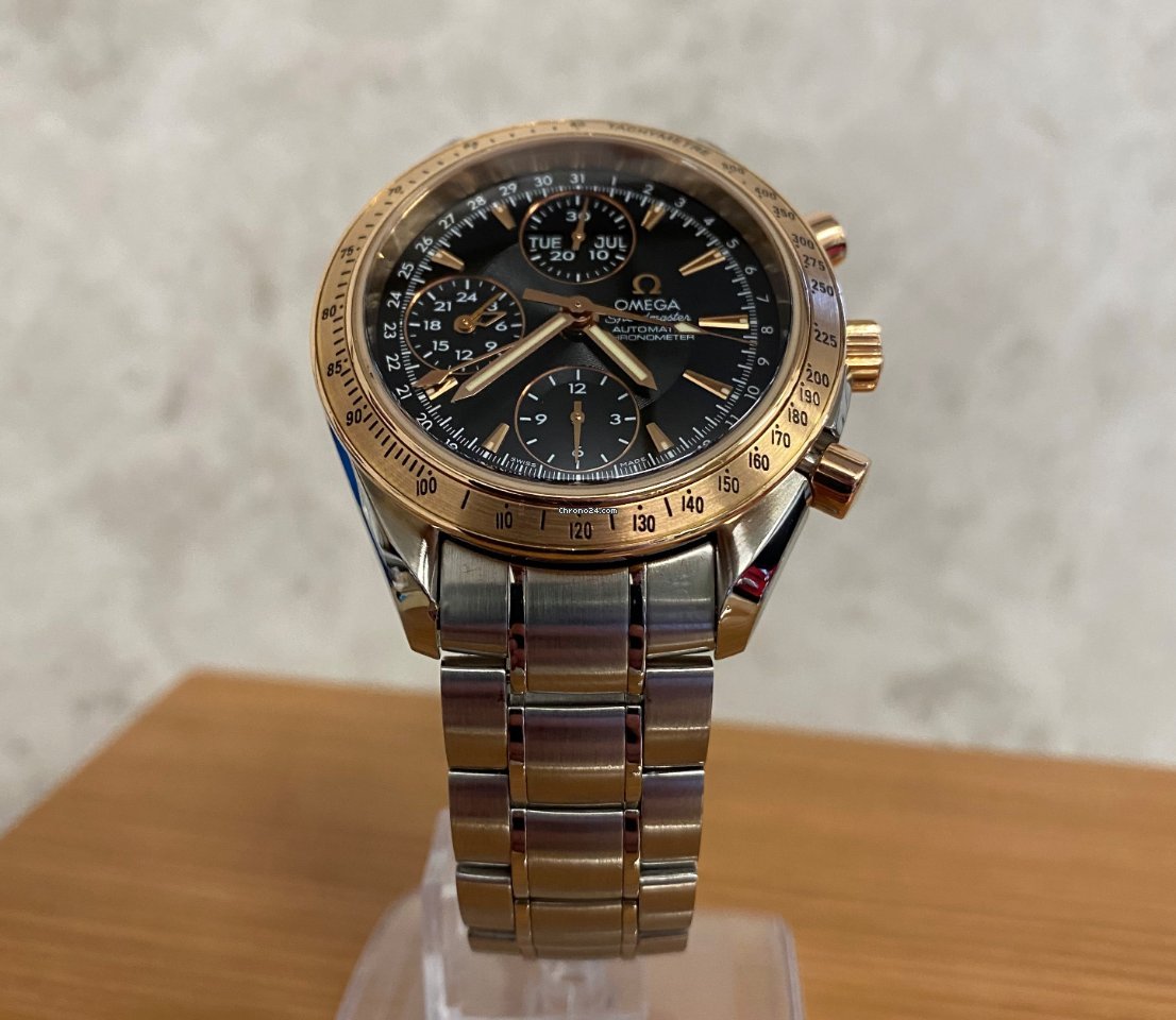 Omega Speedmaster Day Date Mens watch Unisex Automatic Gold Steel 323.21.40.44.01.001 Replica 5