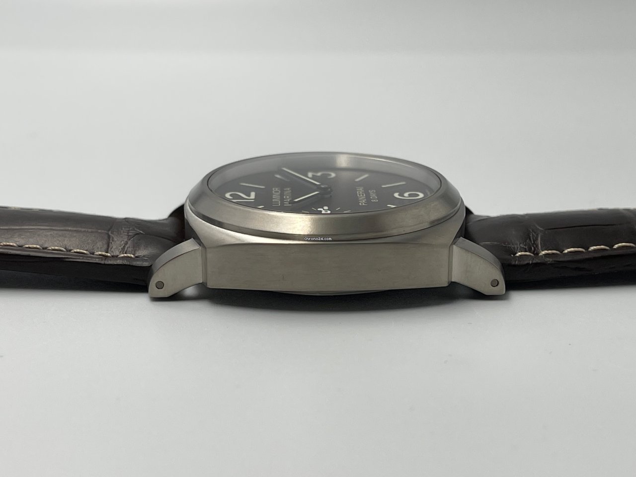 IMG_9081 Panerai Luminor Marina 8 Days Mens watch Unisex Manual winding Titanium PAM 00564 Replica 5