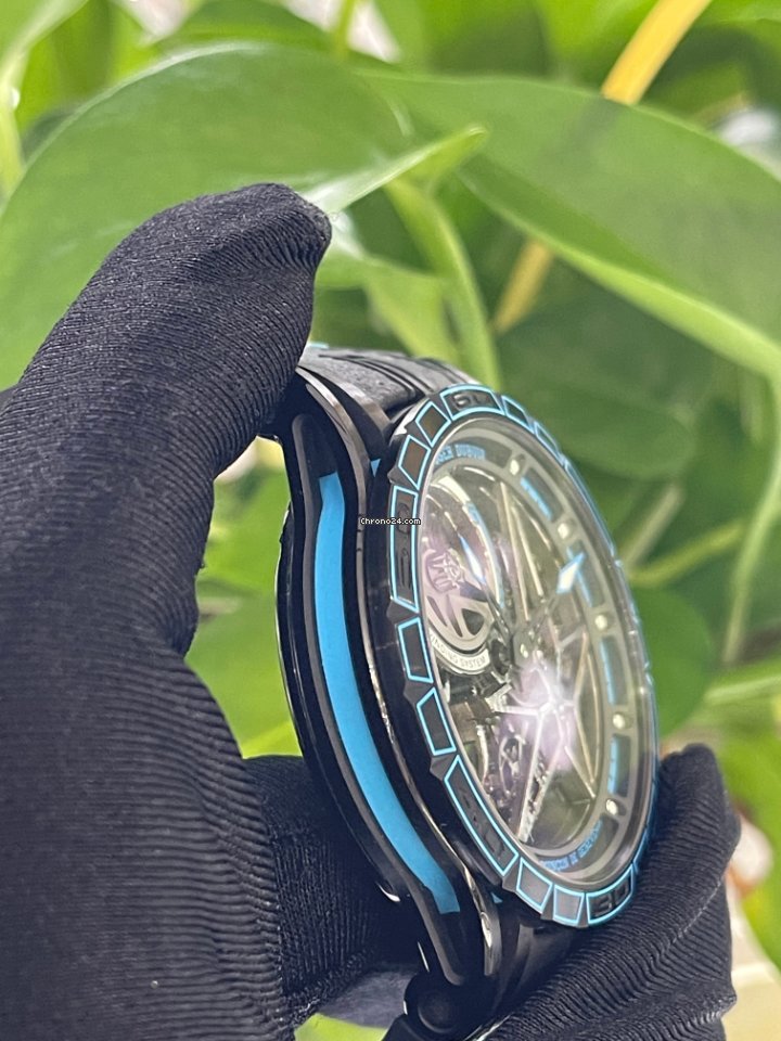 Roger Dubuis Excalibur Mens watch Unisex Automatic Titanium RDDBEX0746 Replica 5