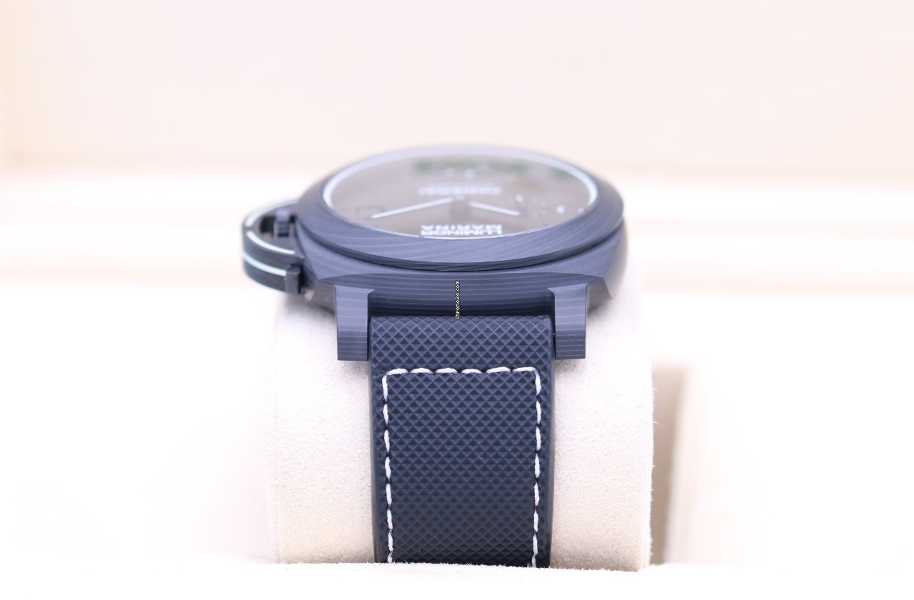 IMG_9081 Panerai Luminor Marina Mens watch Unisex Automatic Carbon PAM 01118 Replica 5