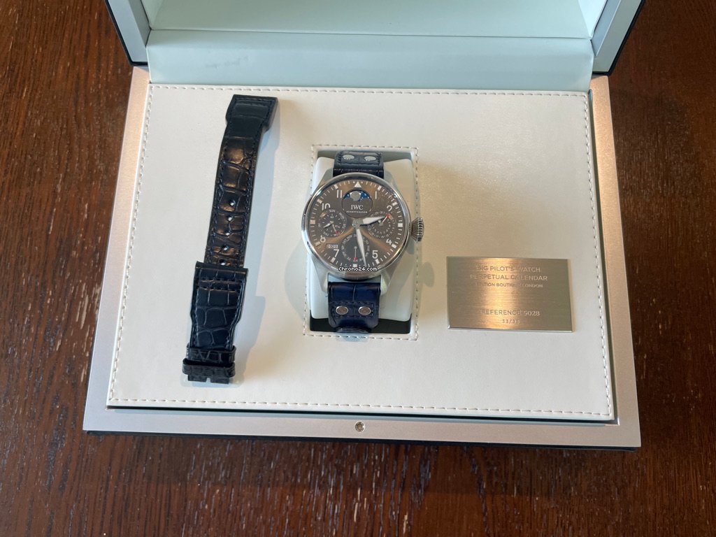 IMG_9081 IWC Big Pilot Mens watch Unisex Reference 5028, 33 38 Replica 5