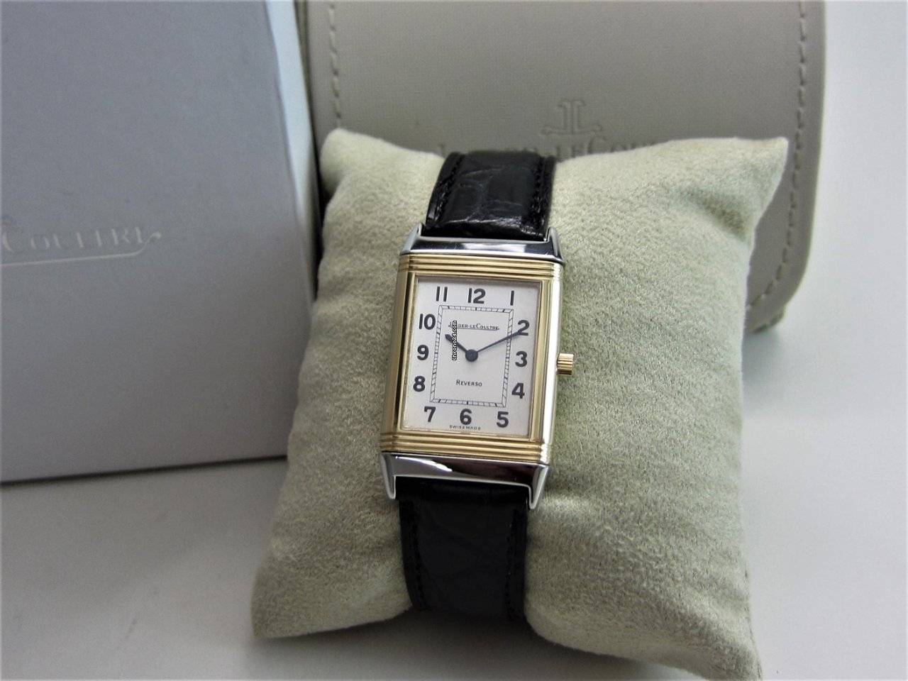 IMG_9081 Jaeger-LeCoultre Reverso Classique Mens watch Unisex Manual winding Gold Steel 250.5.86 Replica 5