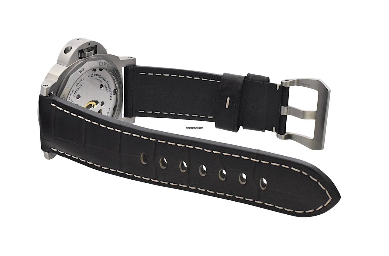 IMG_9081 Panerai Luminor Base 8 Days Mens watch Unisex Manual winding Titanium PAM 00562 Replica 5