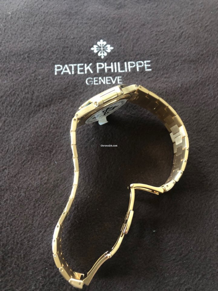 IMG_9081 Patek Philippe Nautilus Womens watch Quartz Rose gold 7011 1R-010 Replica 5