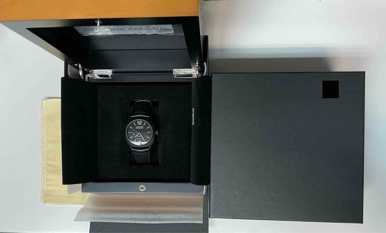 Panerai Radiomir 8 Days Manual winding Ceramic PAM00384 Replica 5