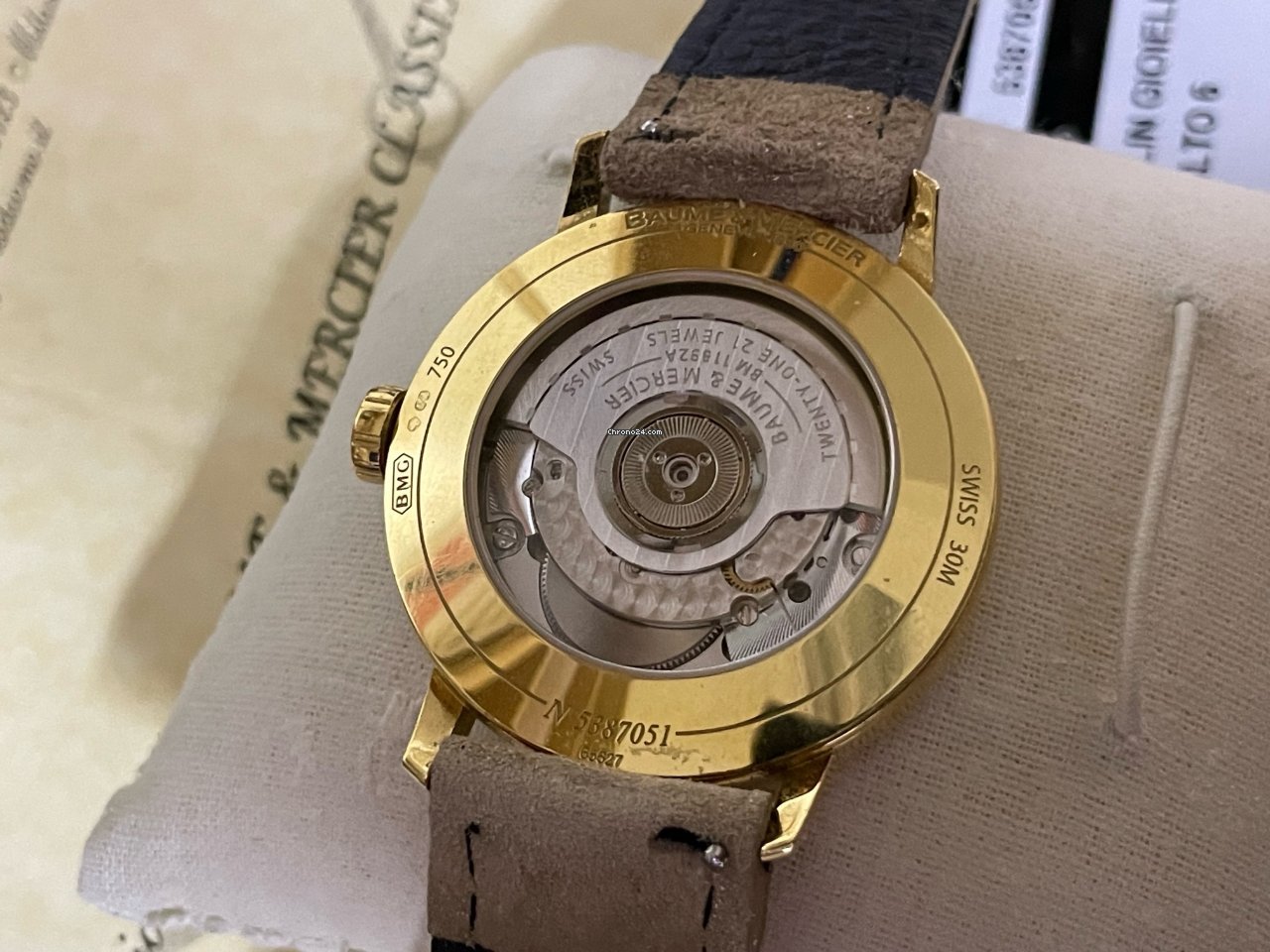 Baume & Mercier Classima Mens watch Unisex Automatic Yellow gold MOA08787 Replica 5