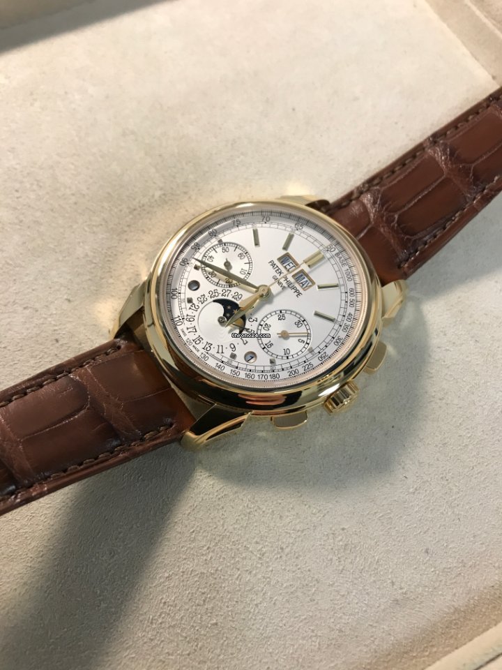 IMG_9081 Patek Philippe Perpetual Calendar Chronograph Mens watch Unisex Manual winding Yellow gold 5270J-001 Replica 5