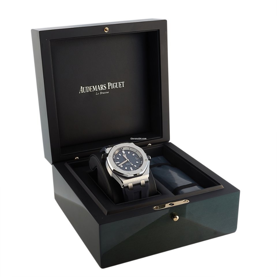 IMG_9081 Audemars Piguet Royal Oak Offshore Diver Mens watch Unisex Automatic Steel 15720ST.00.A027CA.01 Replica 5