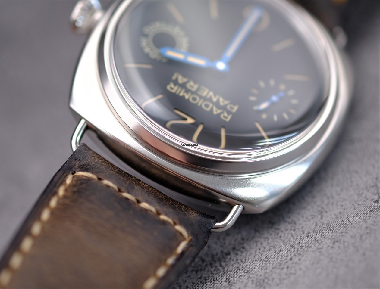 IMG_9081 Panerai Radiomir 8 Days Mens watch Unisex Manual winding Steel PAM 00992 Replica 5