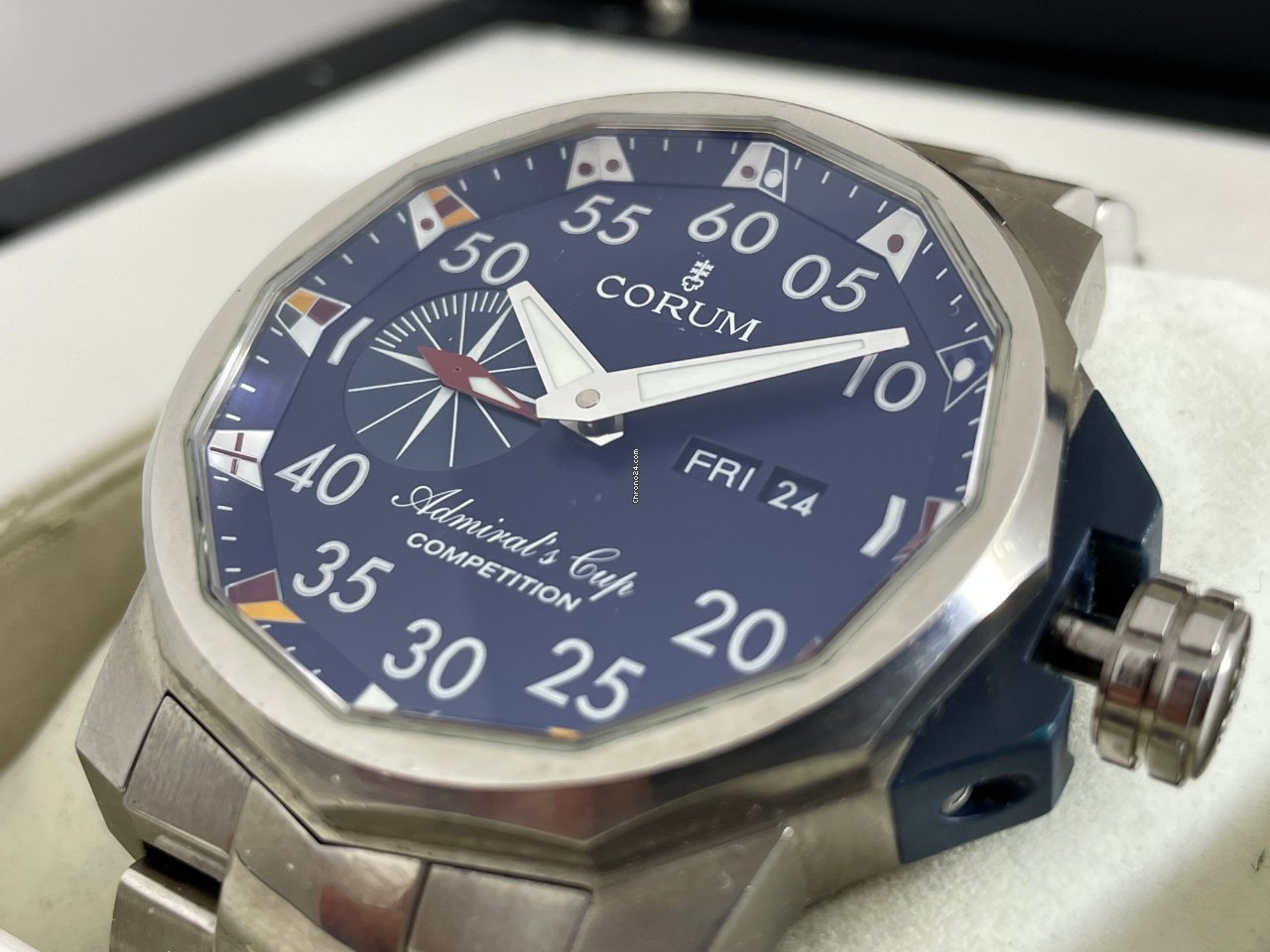 IMG_9081 Corum Admirals Cup Competition 48 Mens watch Unisex Automatic Titanium 947.933.04 Replica 5
