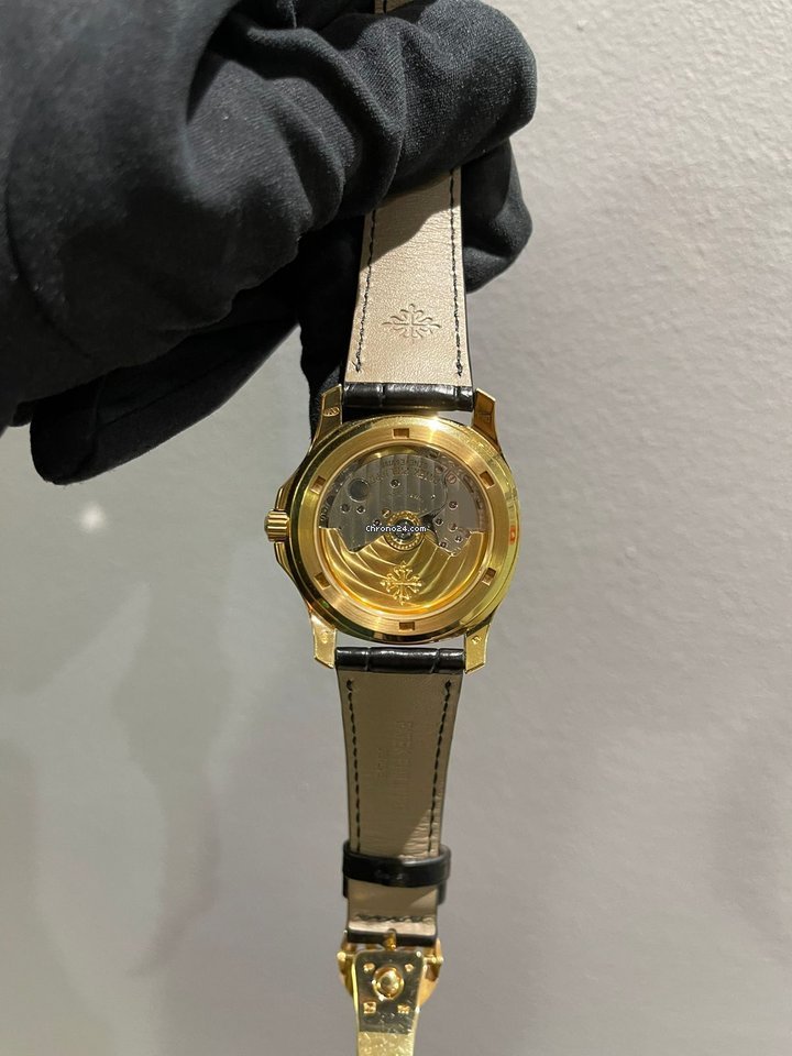 IMG_9081 Patek Philippe Aquanaut Mens watch Unisex Automatic Yellow gold 5060 Replica 5