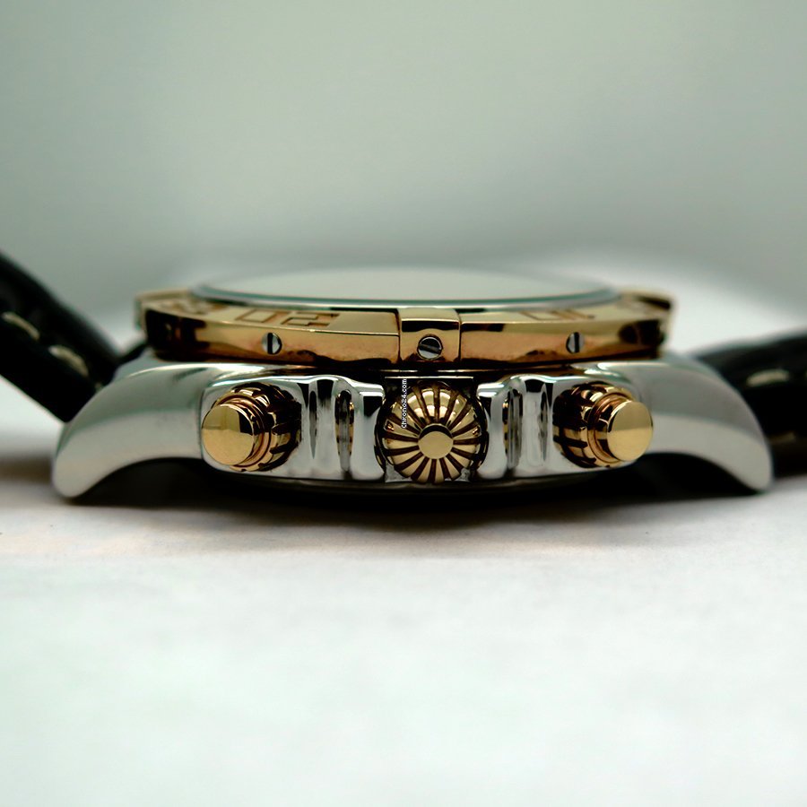 IMG_9081 Breitling Chronomat 41 Gold Steel CB014012 Replica 5