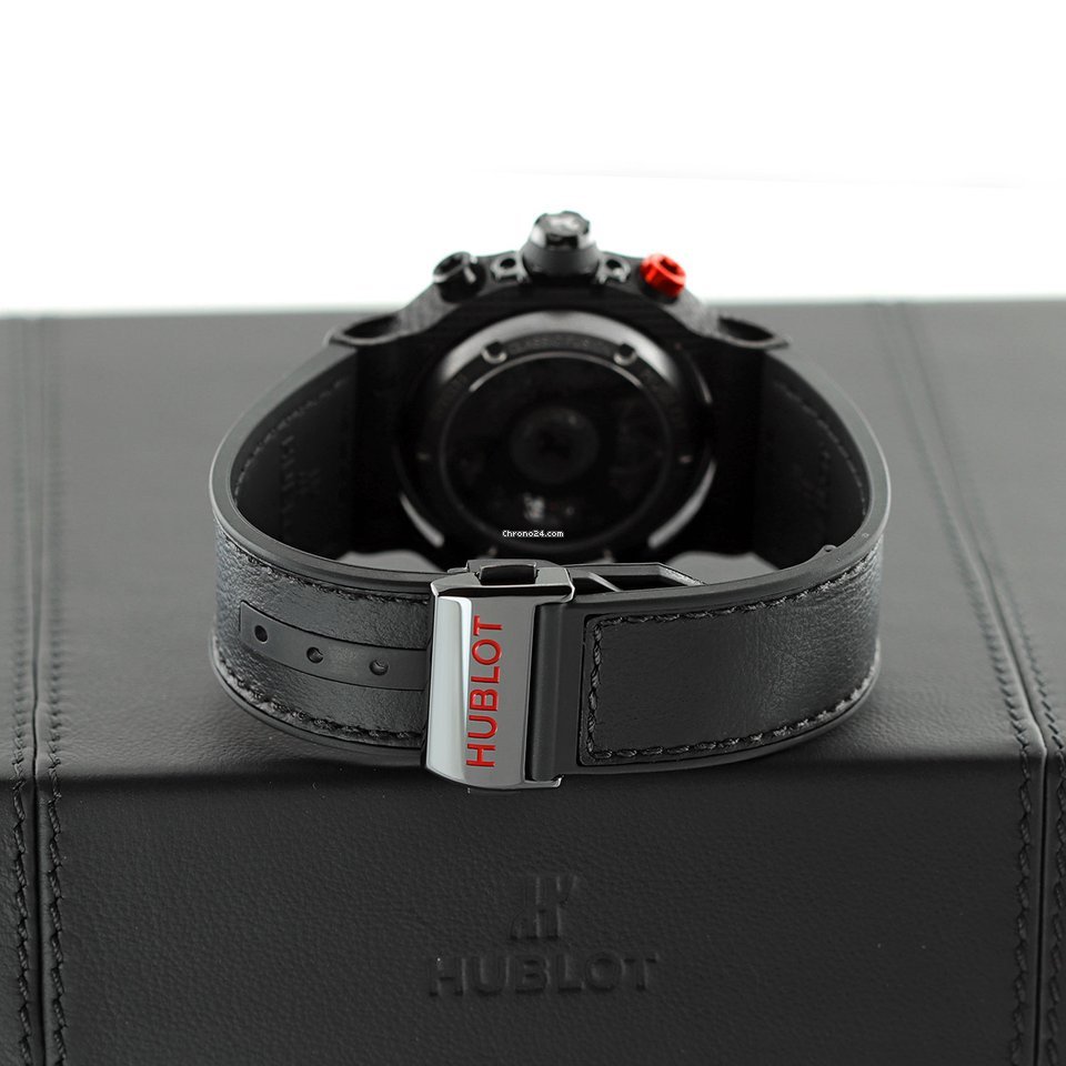 IMG_9081 Hublot Classic Fusion 45, 42, 38, 33 mm Mens watch Unisex Automatic Carbon 526.qb.0124.vr Replica 5