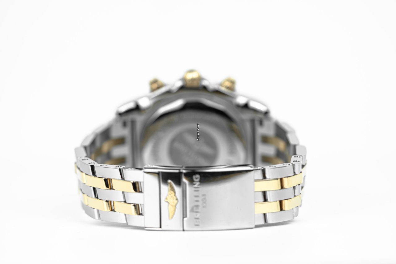 IMG_9081 Breitling Chronomat 44 Mens watch Unisex Automatic Gold Steel CB0110121B1C1 Replica 5