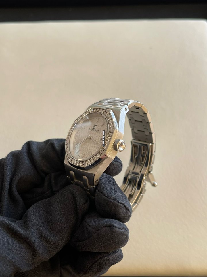 IMG_9081 Audemars Piguet Royal Oak Lady Womens watch Quartz Steel 67601ST.ZZ.1210ST.01 Replica 5