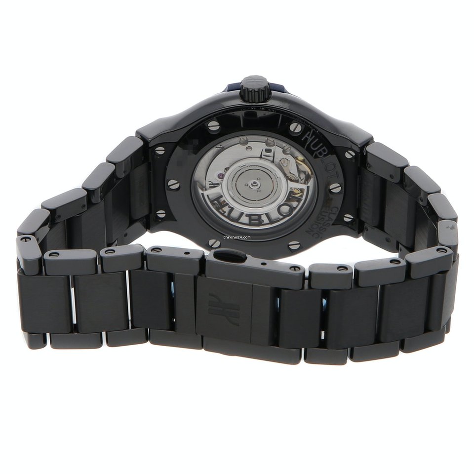 IMG_9081 Hublot Classic Fusion 45, 42, 38, 33 mm Womens watch Automatic Ceramic 568.CM.7170.CM.1204 Replica 5